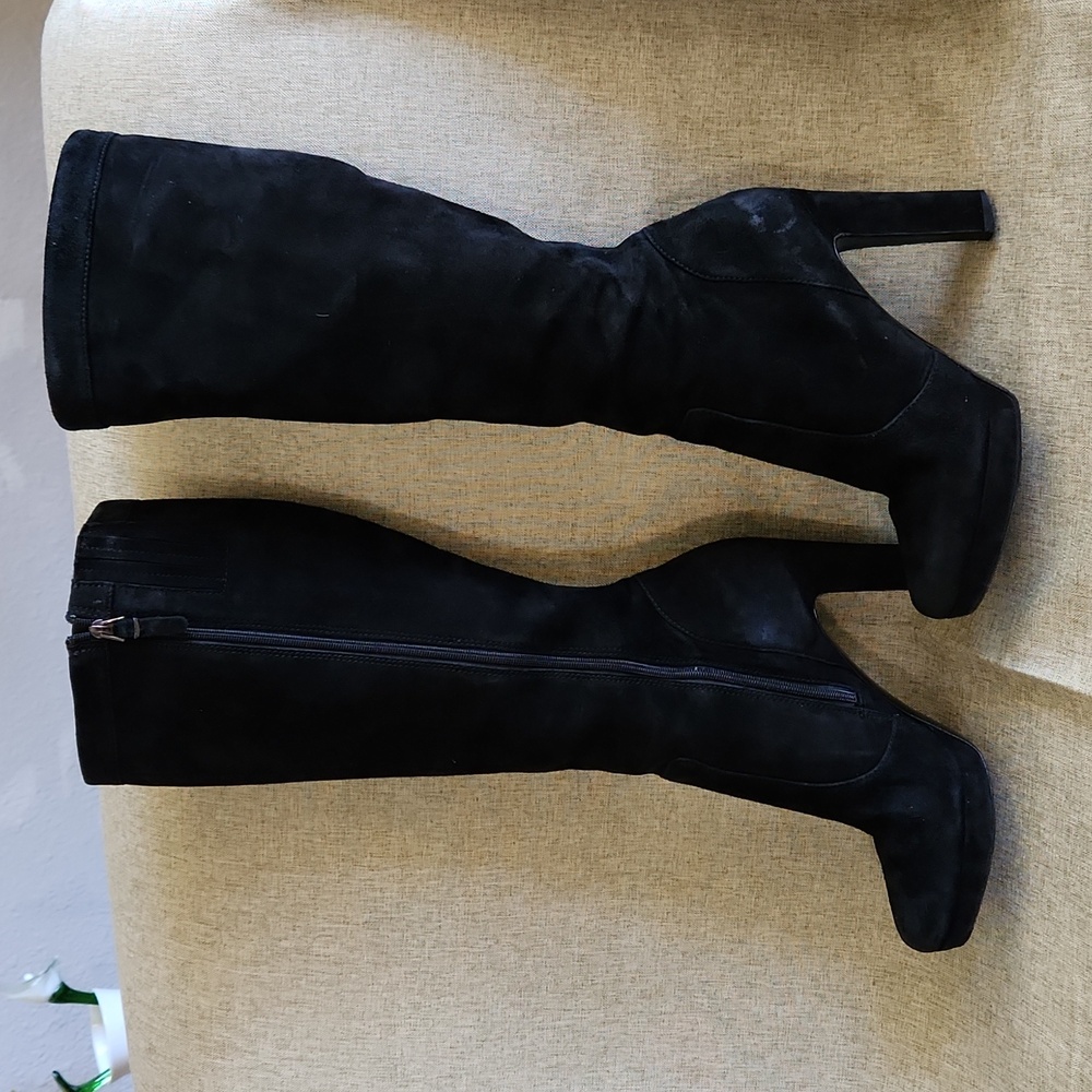 Via Spiga Suede Heeled Boots